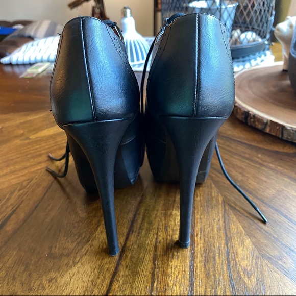 Cute 6 Inch Heel Booties - Picture 5 of 6